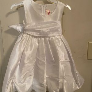 BNWT Infant sized large baptism/blessing/Easter dress